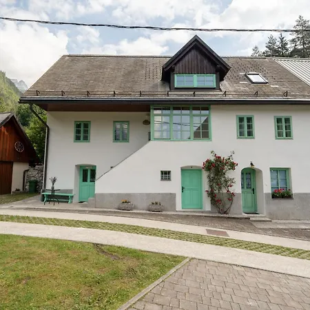 Pri Dopivcu Vakantiehuis *