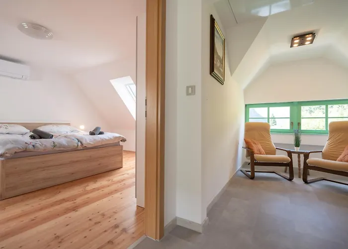 Pri Dopivcu Vakantiehuis Log pod Mangartom