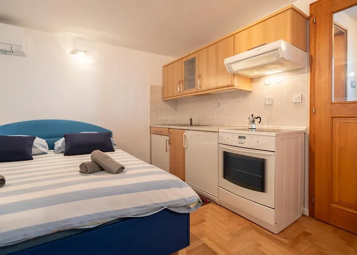 Pri Dopivcu Vakantiehuis Log pod Mangartom